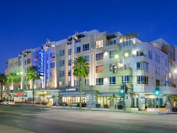 5550 Wilshire at Miracle Mile by Windsor is located at Premier Location With All Accessible Location 